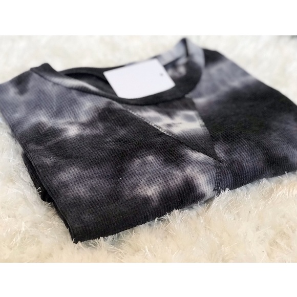 Last 1 | Tie Dye Knit Top - Picture 5 of 8